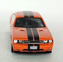 Dodge Challenger SRT-8 1|43-3