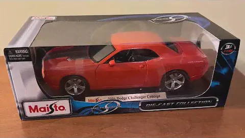 Maisto 2006 Dodge Challenger Concept Unboxing (Scale 1/18)