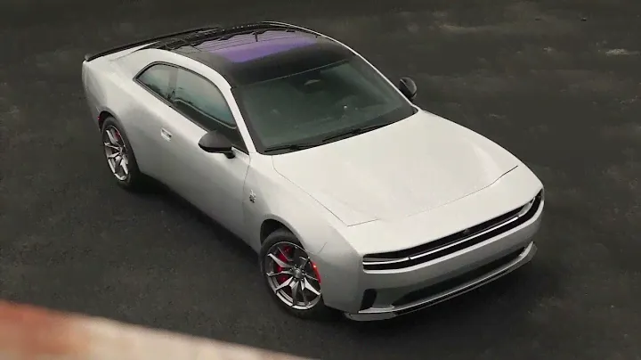 Charger Daytona Электричка ⚡️670 сил.0-100 км/ч. 3.4 сек.Запас хода 507 кмСтарт продаж в конце года.