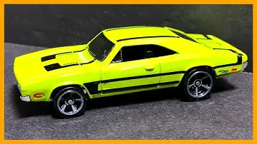 '69 Dodge Charger 500 Track Test & Review - Hot Wheels